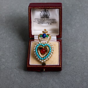 Vintage Petite Tiny Heart and Crown Pin image 2