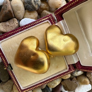 Vintage Signed Brushed Matte Gold Plated Small Petite Heart Shaped Clip On Earrings image 5