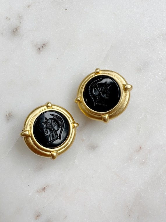 Classic Vintage Button Shaped Gold Tone Clip On E… - image 5