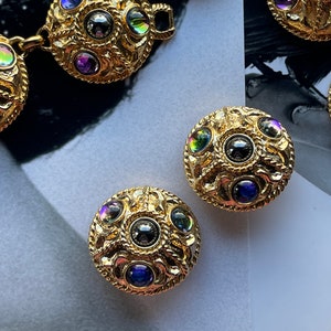 Exquisite Vintage 1980's New Old Stock Massive Gold Gripoix Statement Collar Necklace And Earrings With Multicolored Cabochons image 6