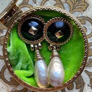 Beautiful Ciner Signed Drop & Dangle Classic Statement Chunky Clip On Earrings with Faux Baroque Pearls image 10