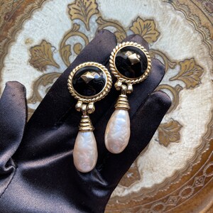 Beautiful Ciner Signed Drop & Dangle Classic Statement Chunky Clip On Earrings with Faux Baroque Pearls image 9