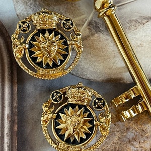 Rare St. John Signed 22k Gold plated Heraldic Royal Key Shaped Statement Brooch and Massive Clip Earrings Set image 10