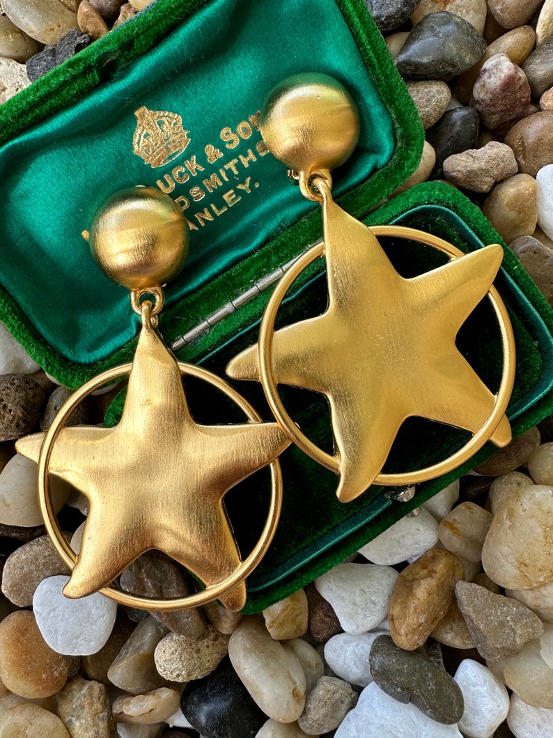 Stunning Anne Klein Couture Star Shaped Matte Gold Tone Brushed Drop Dangle Clip On Earrings image 4