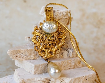 Miriam Haskell Glass Pearl Pendant Necklace, Filigree, 1940s Vintage