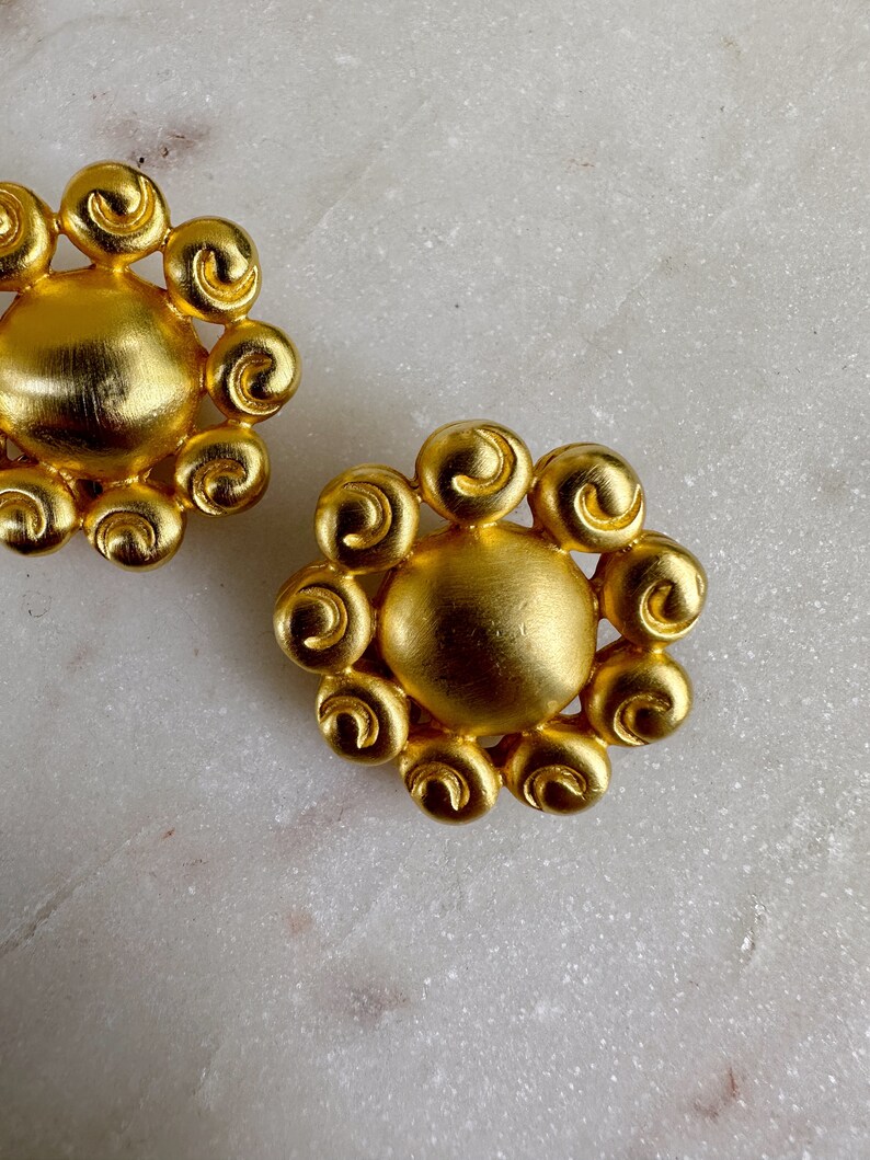Vintage Signed Gold Tone Petite Sunburst Clip On Earrings image 9