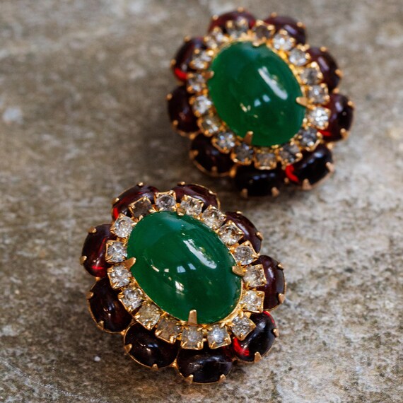 Hattie Carnegie Moghul Emerald, Ruby, Diamante Gl… - image 5