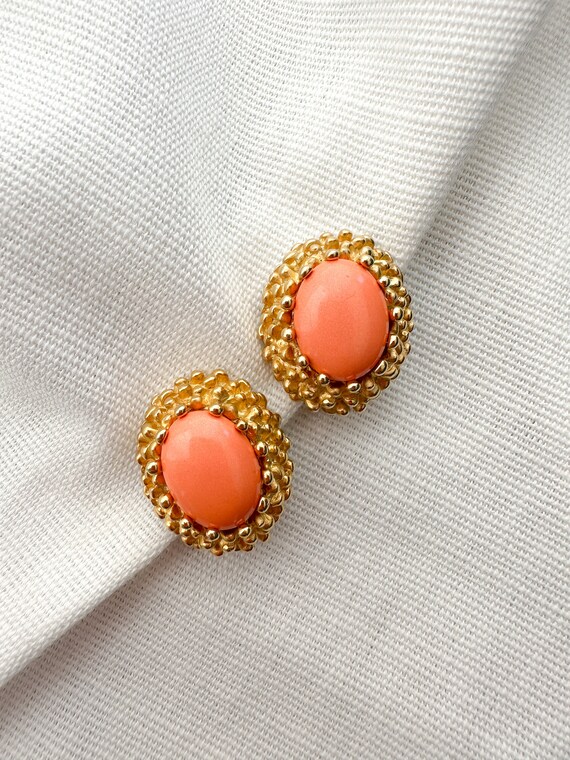 Vintage Erwin Pearl Satin Faux Coral Cabochon Cli… - image 3