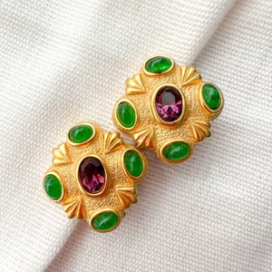 Vintage Etruscan Green Glass Cabochon Statement Clip On Earrings image 2