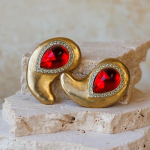 Vintage Chunky Paisley-Shaped Statement Clip-On Earrings with Red Dome Cabochon Stones