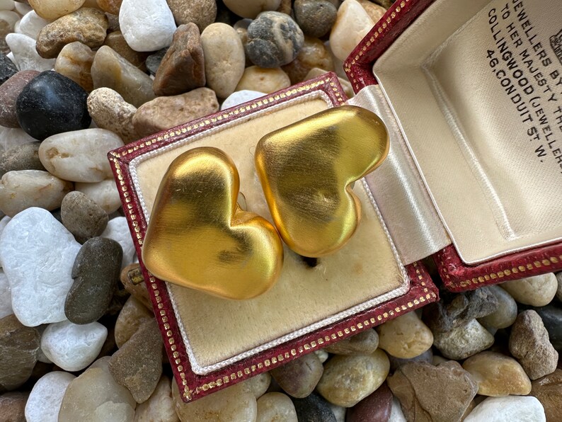 Vintage Signed Brushed Matte Gold Plated Small Petite Heart Shaped Clip On Earrings image 3