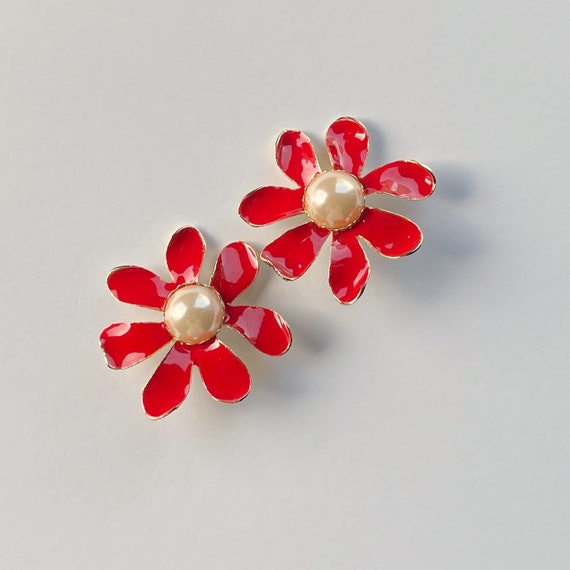 Vintage Massive Red Enamel Floral Shaped Clip Ear… - image 6