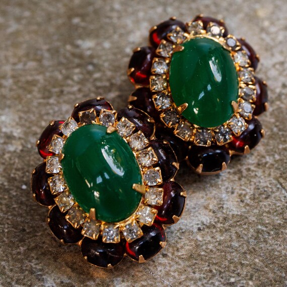 Hattie Carnegie Moghul Emerald, Ruby, Diamante Gl… - image 3