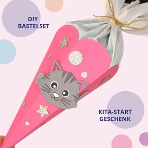 ミニ猫スクールコーン工作キット - カット済み - 兄弟姉妹向けコーンDIYキット - 幼稚園入園祝いギフト - ミニキャンディコーン