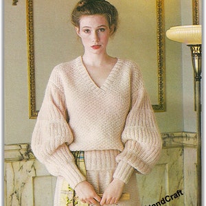 Vintage Style Women's V Neck Sweater Knitting Pattern