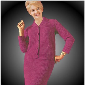 Two Piece Women&#39;s Suit Crochet Pattern 01