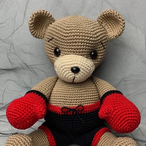 Boxing Bear Crochet US PATTERN- Oso Boxeador PATRON de Crochet (This is not the finished product)
