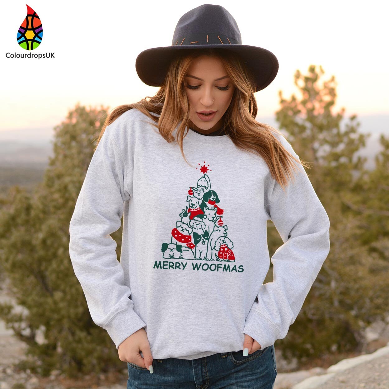 Discover SWEATSHIRTS (5066) Merry Woofmas Christmas Sweatshirt Dog Lover Xmas Christmas Crewneck Jumper Funny Xmas Kids Family Holiday Santa MOM