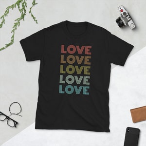 Love  T-Shirt Unisex