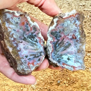 Gestreepte mosagaatplaat: natuurlijke edelsteen voor het maken van sieraden