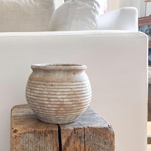 Lazio Planter, Rustic Vintage-Style Terracotta Pot with Aged Look, Light Clay Color, Mediterranean Home Decor, High-End Home Accent