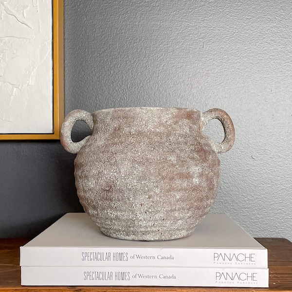 Siena Rustic Vintage-Style Ceramic Vase with Aged Look, Dark Earthy Tones, Bottega Terra Collection, High-End Home Accent