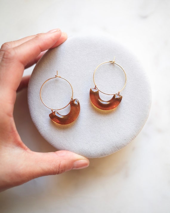 Hoop Earrings With Charm Amber Color 