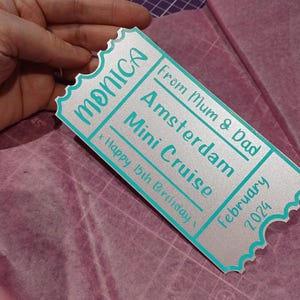 Acryl Ticket Personalisiert - Babymitteilung - Geburtstag - Jubiläum - Besonderer Anlass - Haushalt mit Ped