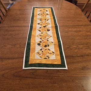 Reversible Table Runner – Sunflower & Christmas Ornaments | Handmade Seasonal Decor | Autumn + Holiday Centerpiece in One