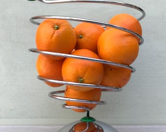 Modernist Space age spiral fruit bowl. Steel / Chrome. Italy. FlashDue