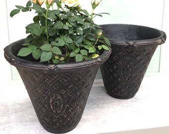 Beautiful  Cast Stone Italian Contemporary style Planters. Pair. Medium size