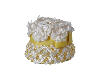 Vintage Yellow And White Flower Pillbox Hat