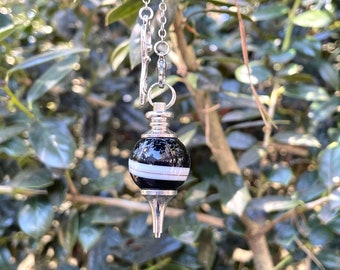 Göttinnenpendel aus schwarzem Onyx und Mini-Schale | Pendel aus Naturedelstein