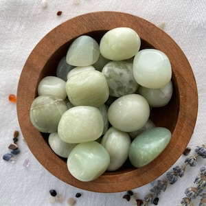Natural Jade, tumbled | Heart chakra Stone
