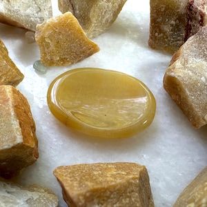 Piedra para el Pulgar en Aventurina Amarilla | Worry stone