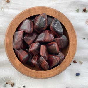 Rote Tigerauge Trommelsteine