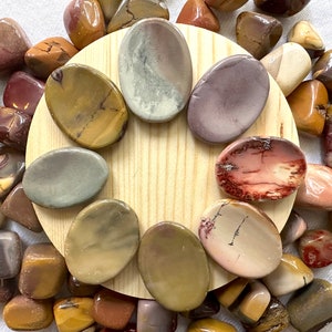 Inquiétude en jaspe mookaite naturel | Pierre de pouce en cristal | Pierre anti-stress