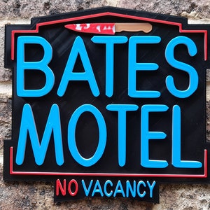 Bates Motel Plaque: Psycho Movie Inspired Wall Decor