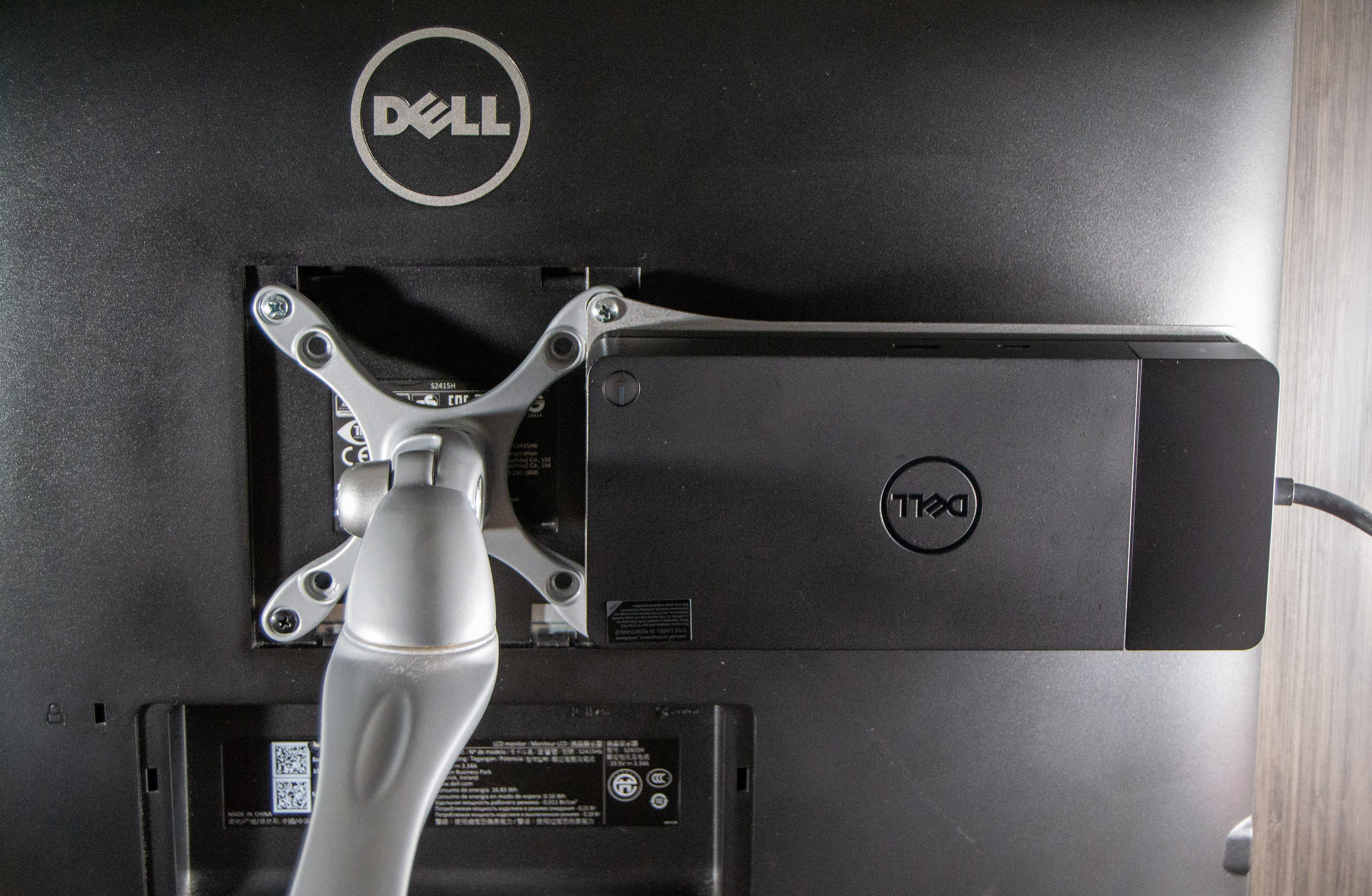 ドッキング ステーション用 VESA マウント - Dell ドッキング