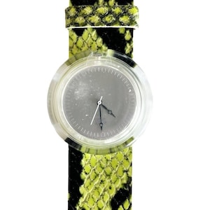 Vintage rare Midi Pop Swatch Luxury Collection Changez De Peau - Green PMK136CP from 2000 - mint unworn condition - new battery - 32mm