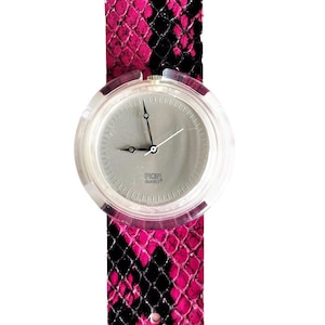 Vintage 2000 Pop Swatch Vendome Collection PMK136EP Changez De Peau Violet - mint unworn condition running with new battery - 32mm diameter