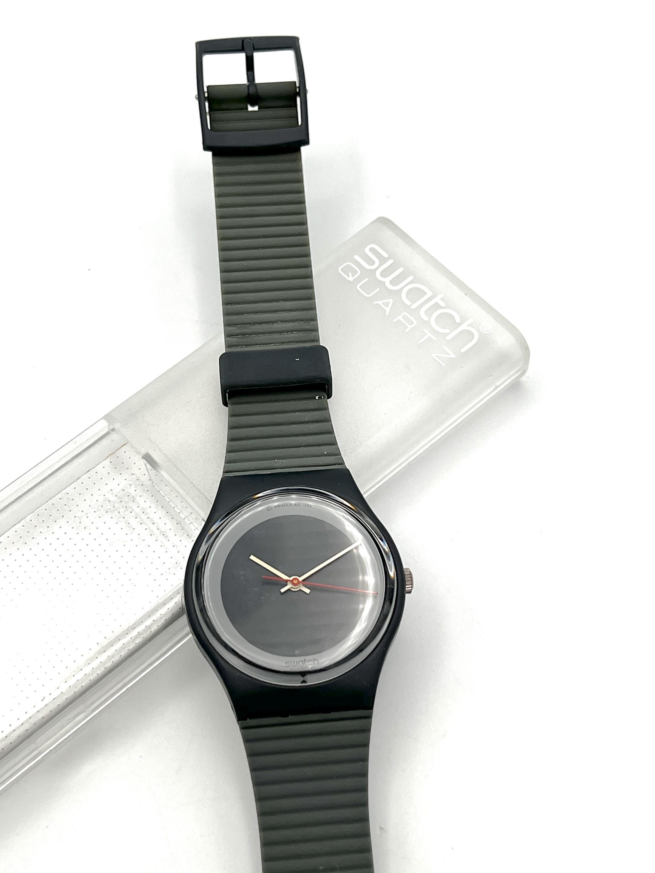 Swatch Watch - GA105 - SILVER CIRCLE 1987 Vintage Gents Swatch  main image 2
