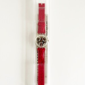 NEW : vintage 1994 Swatch Gent FEUER GK177 fire unworn mint new in box running 34mm dial leather strap image 5