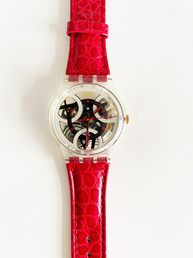 NEW : vintage 1994 Swatch Gent FEUER GK177 fire unworn mint new in box running 34mm dial leather strap image 1