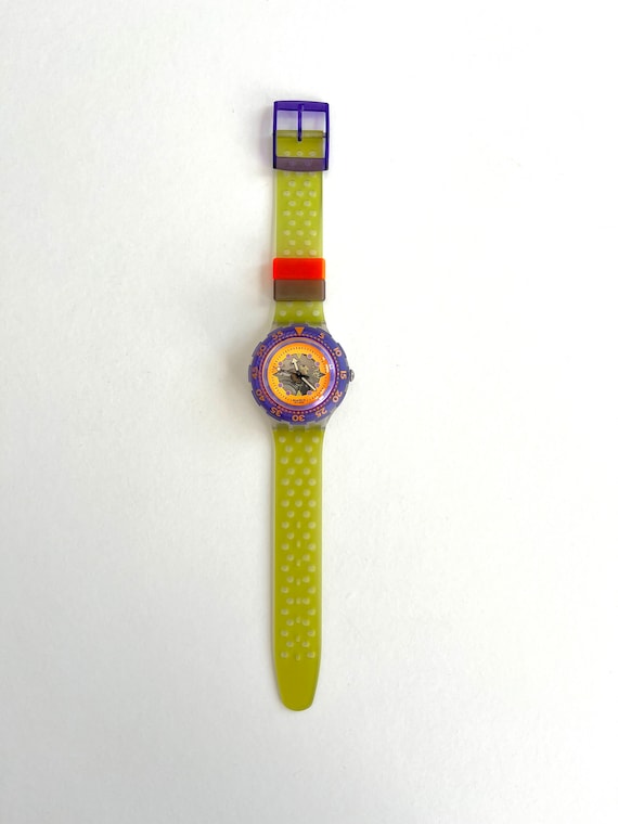 Swatch Scuba 200 with Colorful Chevron Strap Vintage Swatch Scuba 200 HAPPY FISH SDN101 Watch for Women  main image 4