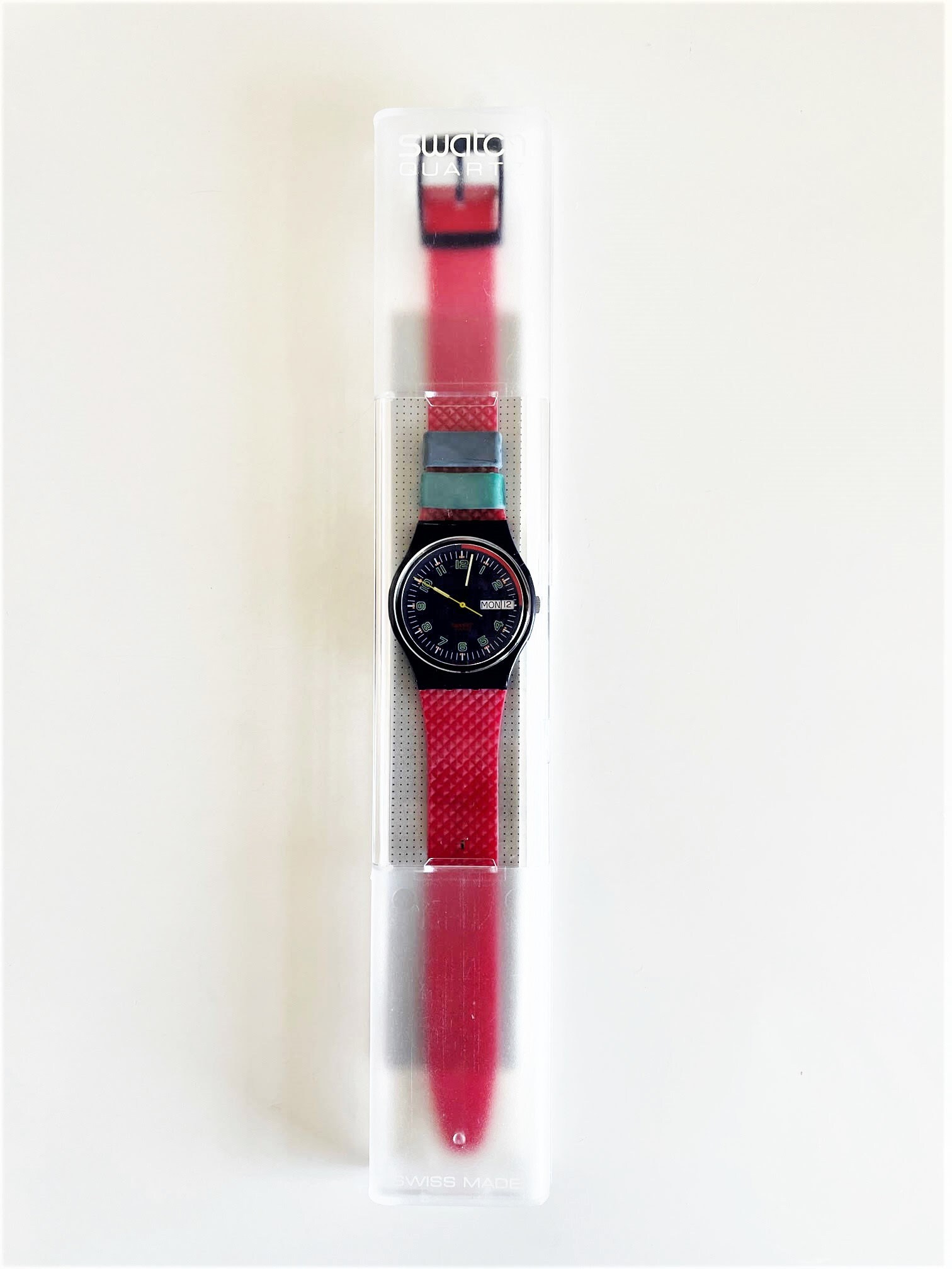 Swatch Watch - GN704 - GOOD SHAPE Vintage 1990 Swatch Gent GOOD SHAPE GN704 - Unworn Mint  main image 3