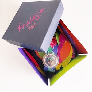Vintage 1992 Pop Swatch PWZ103 VERUSCHKA - mint unworn condition - running with fresh battery - 39mm diameter - new in box