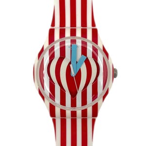 Swatch New Gent SWEET VALENTIN SUOZ168 – neu im Karton – neuwertiger Zustand – neue Batterie eingesetzt – 41 mm Durchmesser