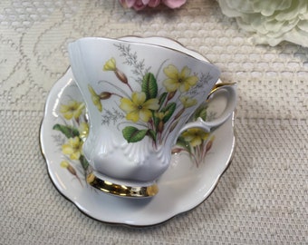 Royal Albert Friendship PRIMROSE Teetasse und Untertasse, Vintage Gelbes BlumenTee Set