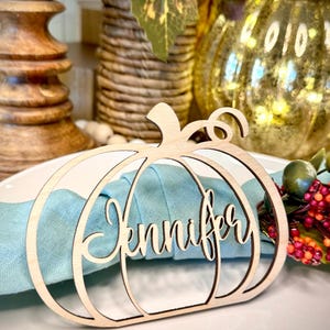Kürbis-Tischkartenhalter, Thanksgiving-Namenskartenhalter für Familienessen oder Feiertagspartys